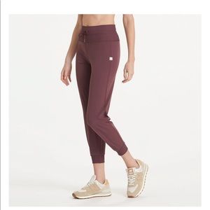 Vuori Daily Joggers Fig
